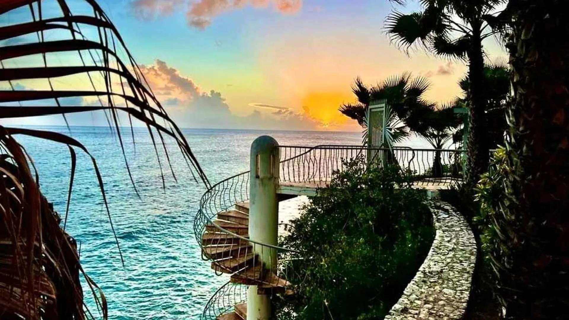 Tranquil Oceanside: Pools & Direct Beach Access Cupecoy  Сен-Мартен/Синт-Мартен